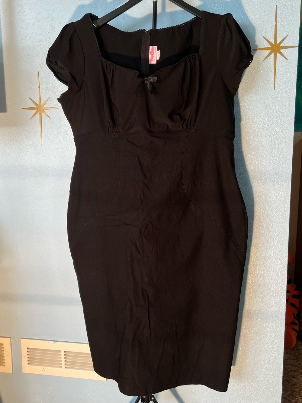 PUG Black Fitted Puff-Sleeve Wiggle Dress